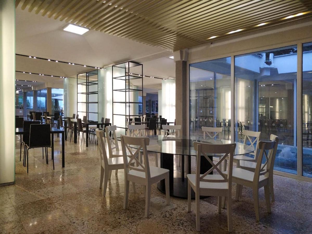 Cupidon Hotel Saturn
